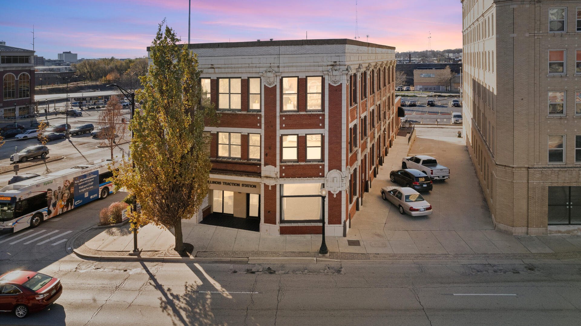 Photo of 41 E. University Avenue, Champaign, IL 61820