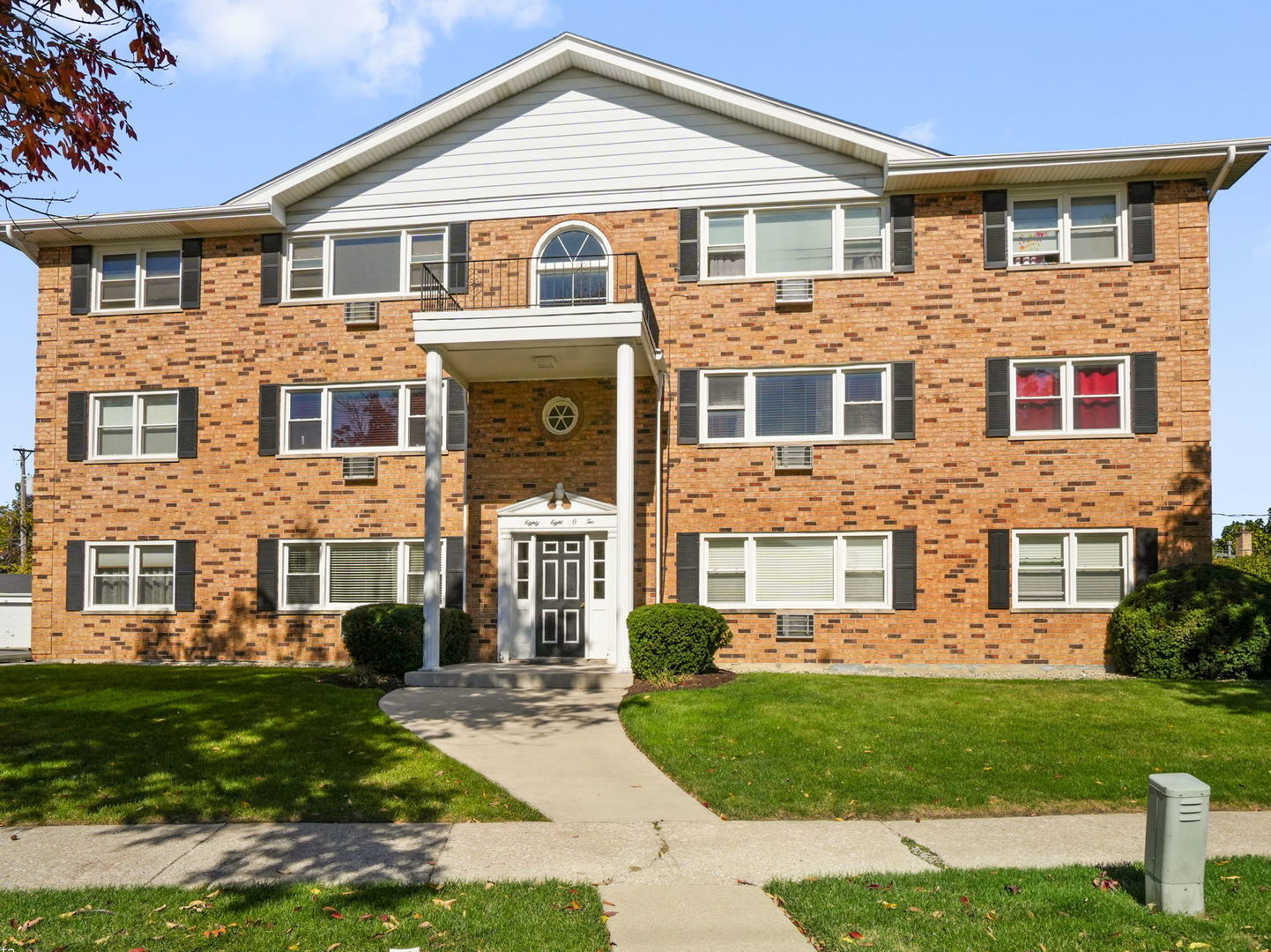 Photo of 8802 W 45th Place, Brookfield, IL 60513