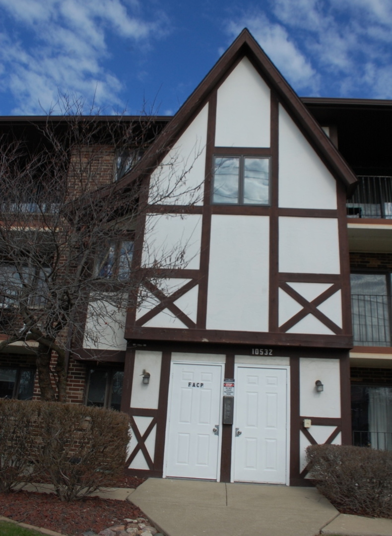 Photo of 10532 Ridge Cover Drive, Chicago Ridge, IL 60415