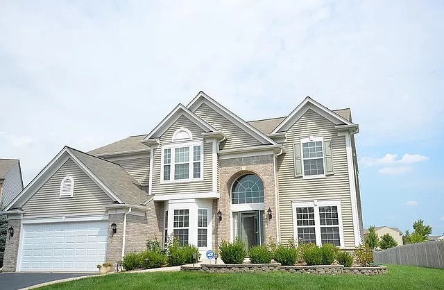 Photo of 7 Snead Court, Bolingbrook, IL 60490