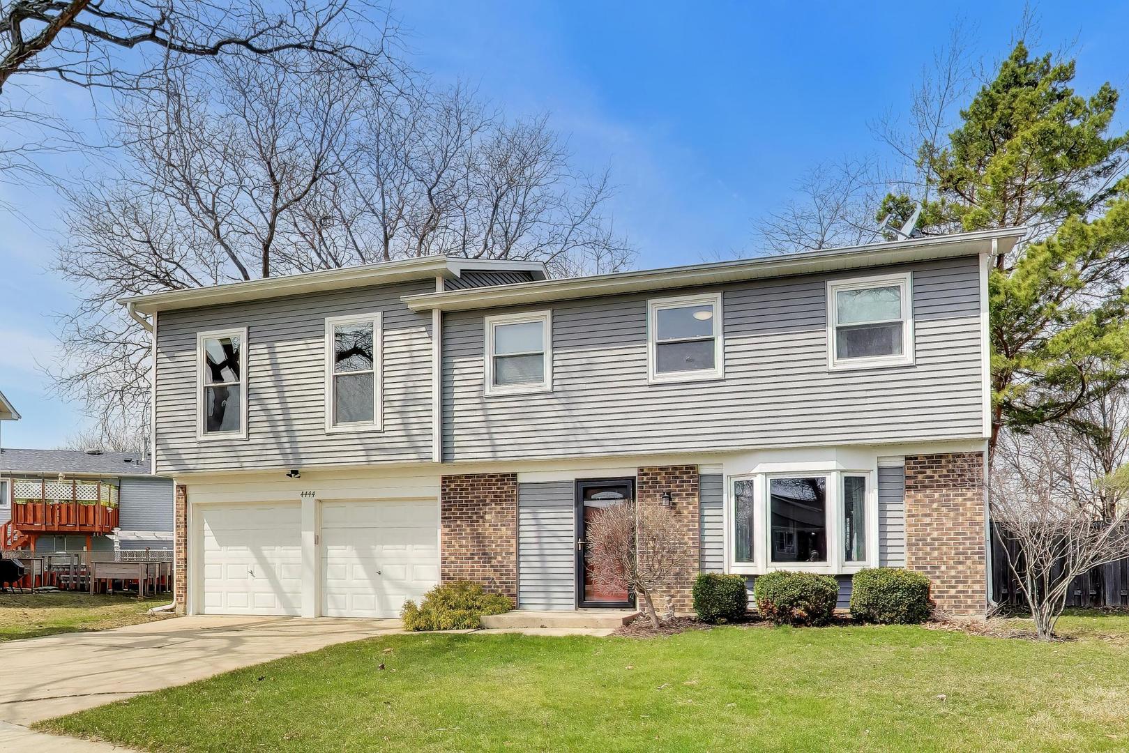 Photo of 4444 Westbridge Court, Hoffman Estates, IL 60192