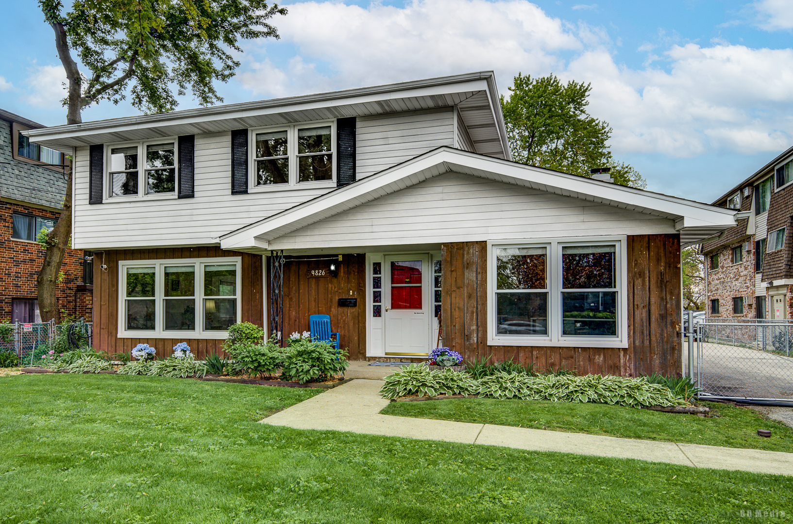Photo of 9826 Nottingham Avenue, Chicago Ridge, IL 60415