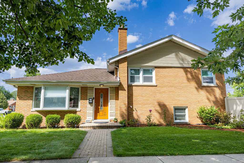 Photo of 4445 ARTHUR Avenue, Brookfield, IL 60513