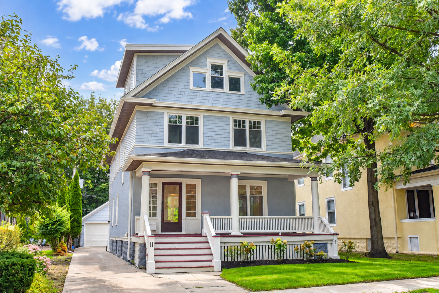 Photo of 11 S Catherine Avenue, La Grange, IL 60525