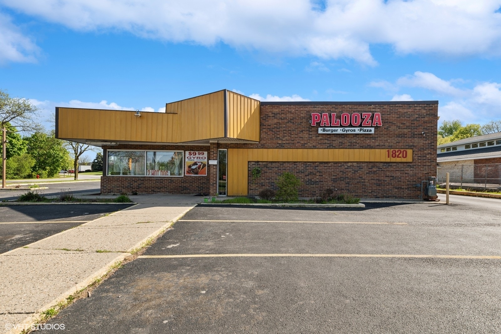 Photo of 1820 W Irving Park Road, Schaumburg, IL 60193