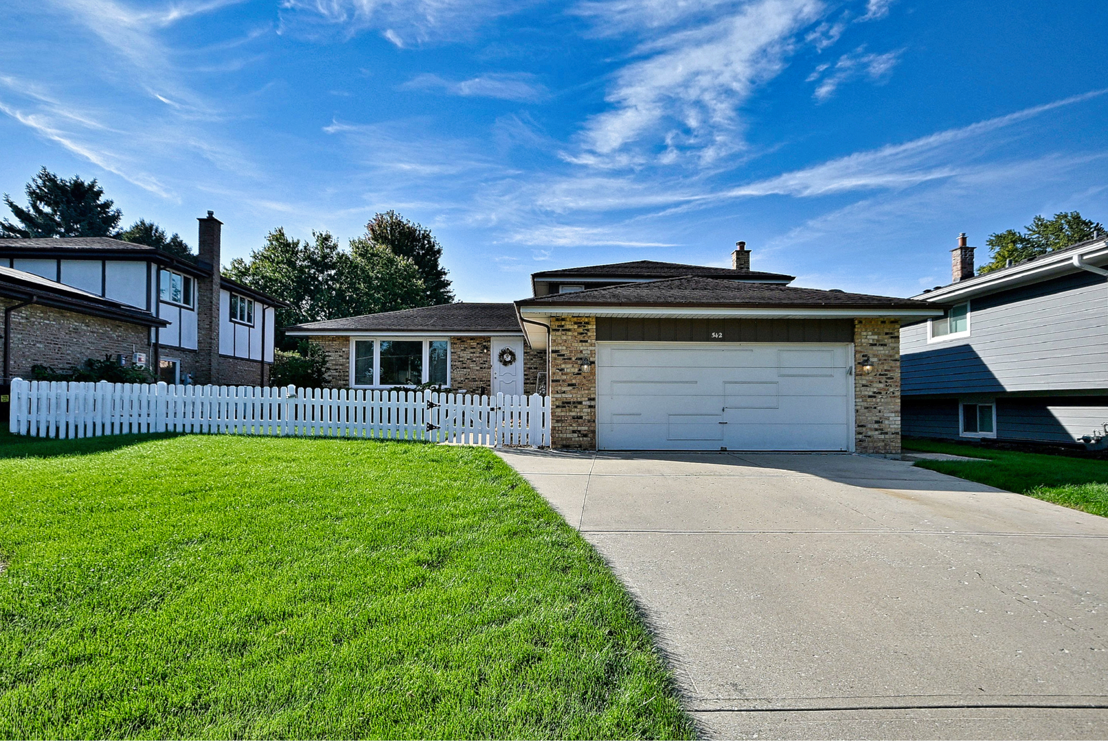 Photo of 542 W Armitage Avenue, Elmhurst, IL 60126
