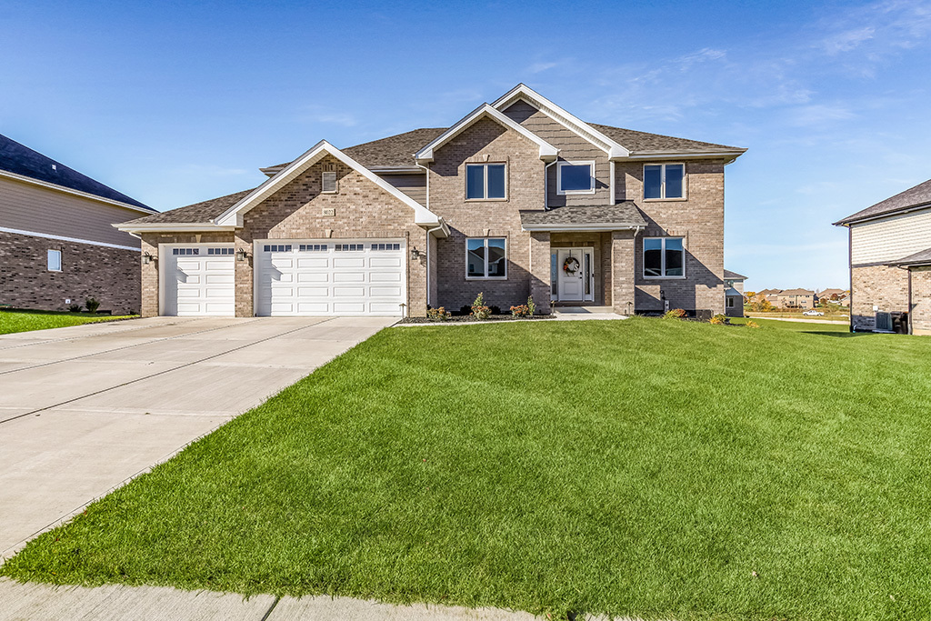 Photo of 8022 Stanley Trail, Frankfort, IL 60423