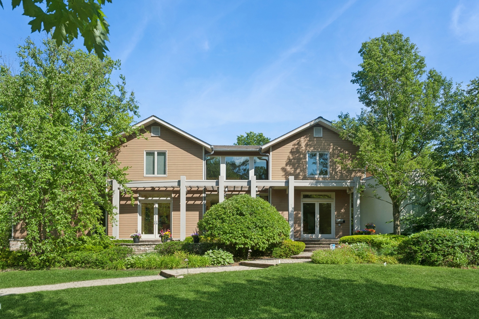 Photo of 282 Linden Park Place, Highland Park, IL 60035