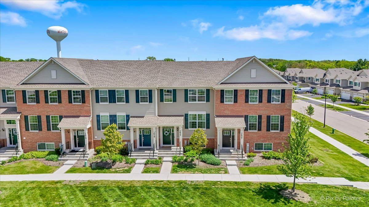 Photo of 1623 Bentz Way, Batavia, IL 60510