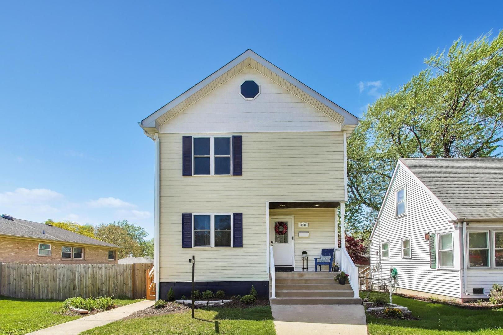Photo of 8842 S Talman Avenue, Evergreen Park, IL 60805
