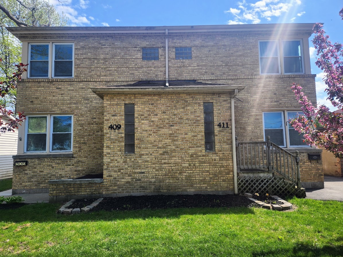 Photo of 409-11 W Keith Avenue, Waukegan, IL 60085