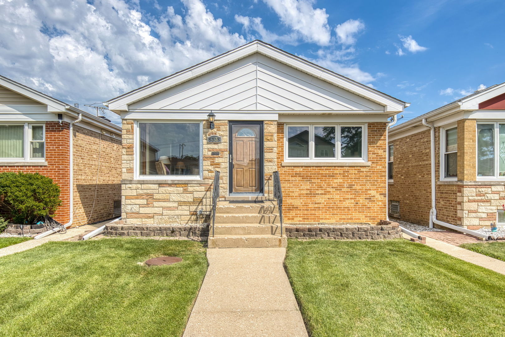 Photo of 5335 N Natchez Avenue, Chicago, IL 60656