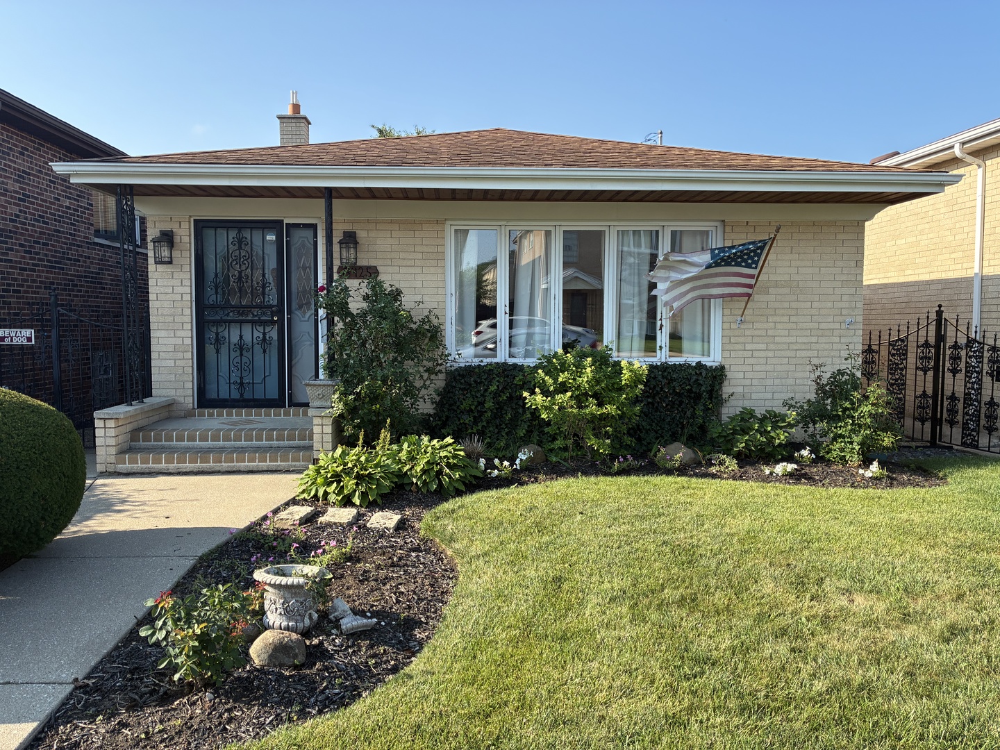 Photo of 8425 W Castle Island Avenue, Chicago, IL 60656