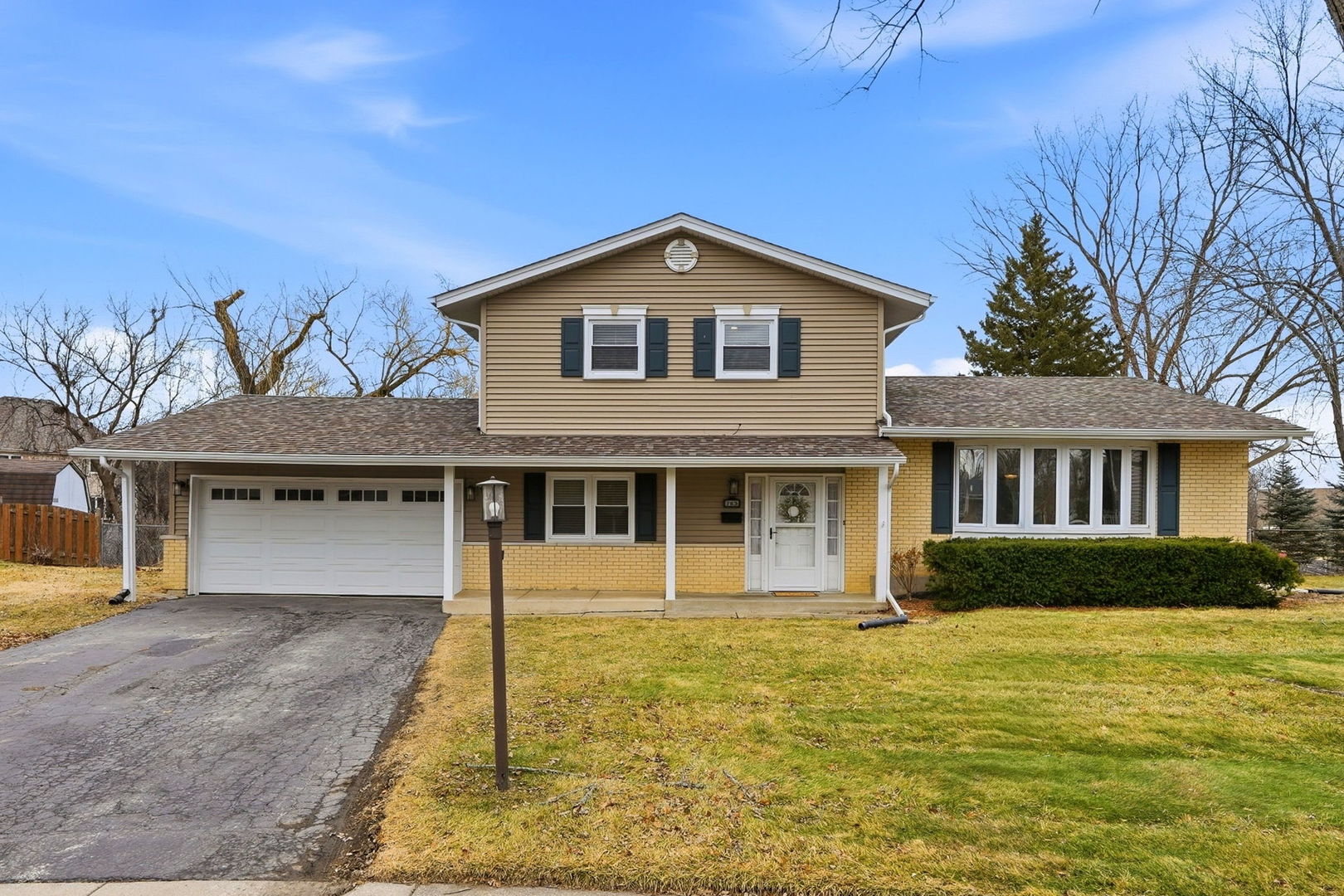 Photo of 765 Concord Lane, Hoffman Estates, IL 60192