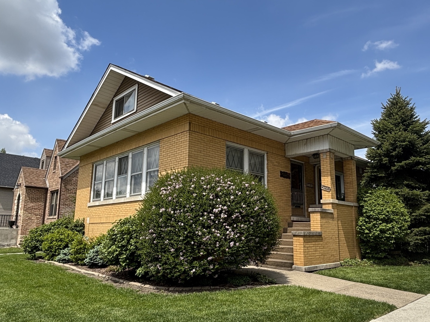 Photo of 9100 Sheridan Avenue, Brookfield, IL 60513