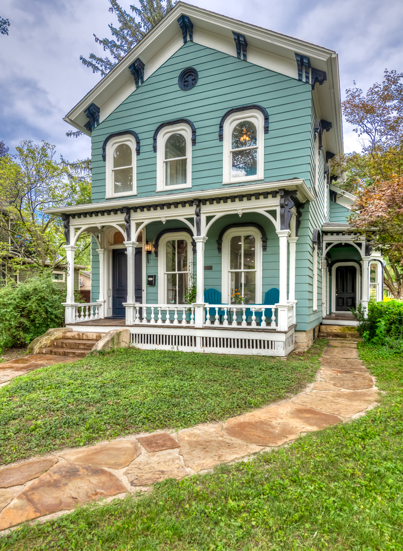 Photo of 605 Main Street, Batavia, IL 60510