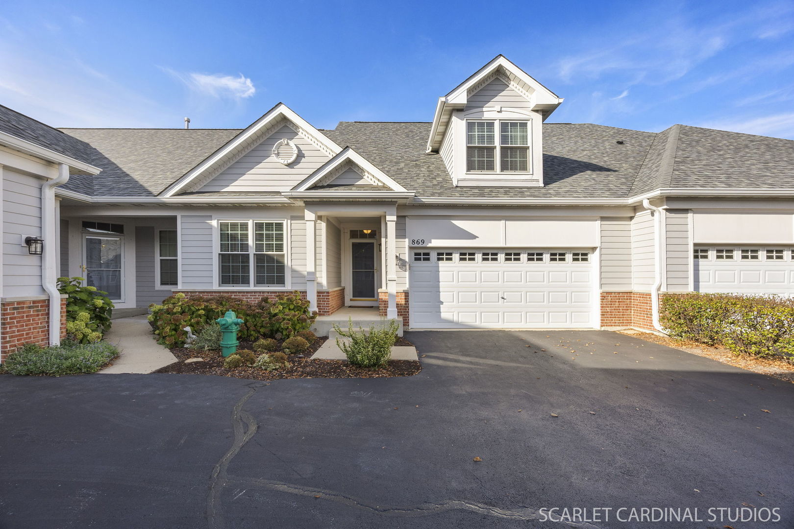 Photo of 869 Cambridge Drive, Batavia, IL 60510