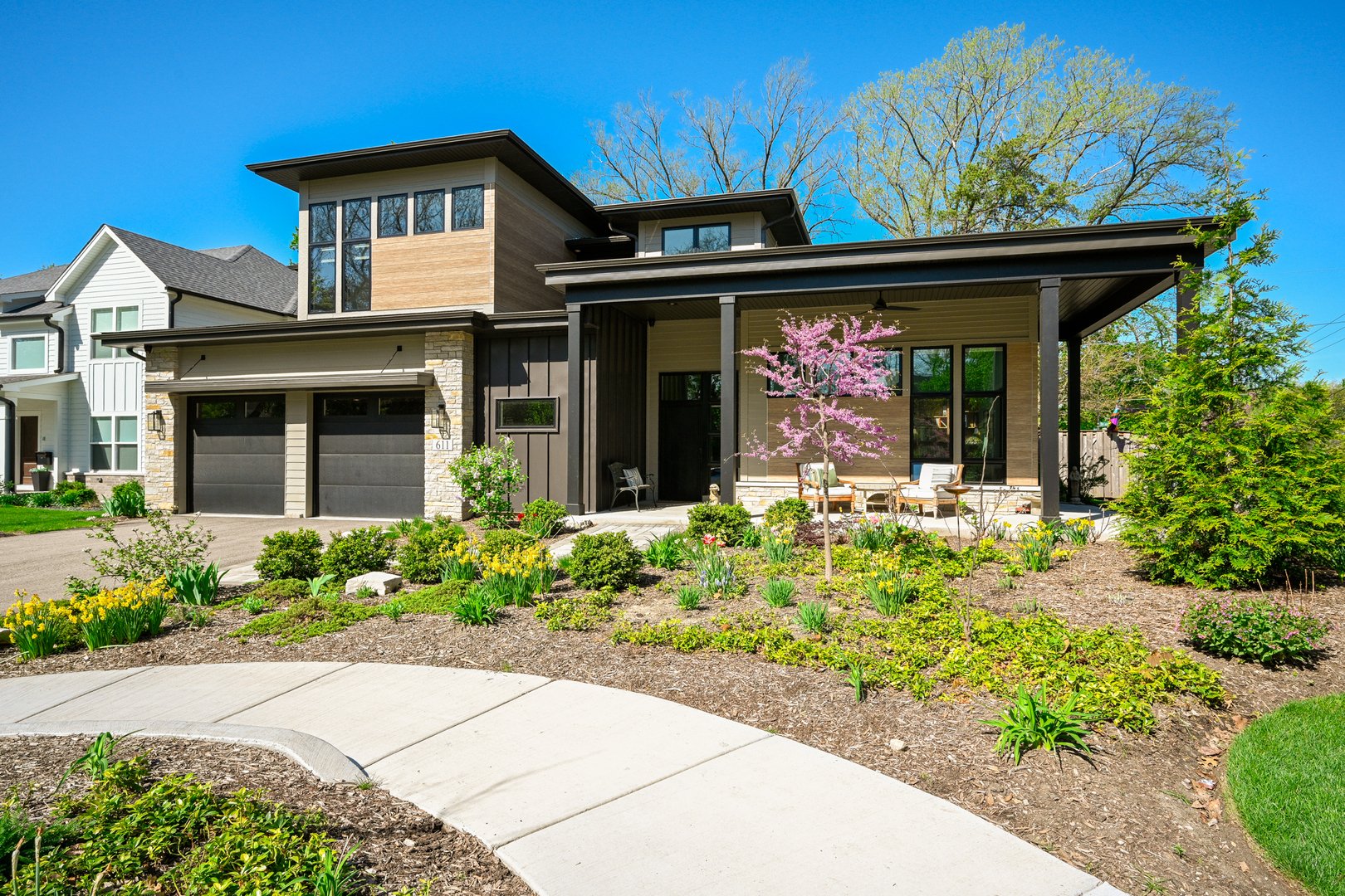 Photo of 611 S Loomis Street, Naperville, IL 60540