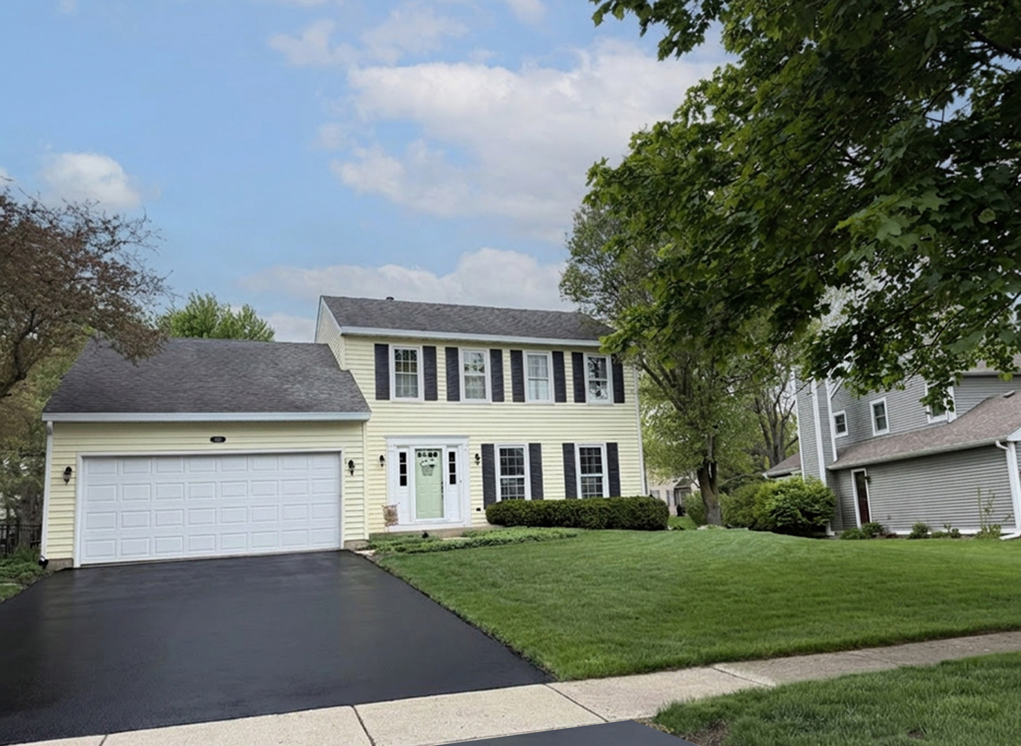 Photo of 401 Aldrin Avenue, Batavia, IL 60510