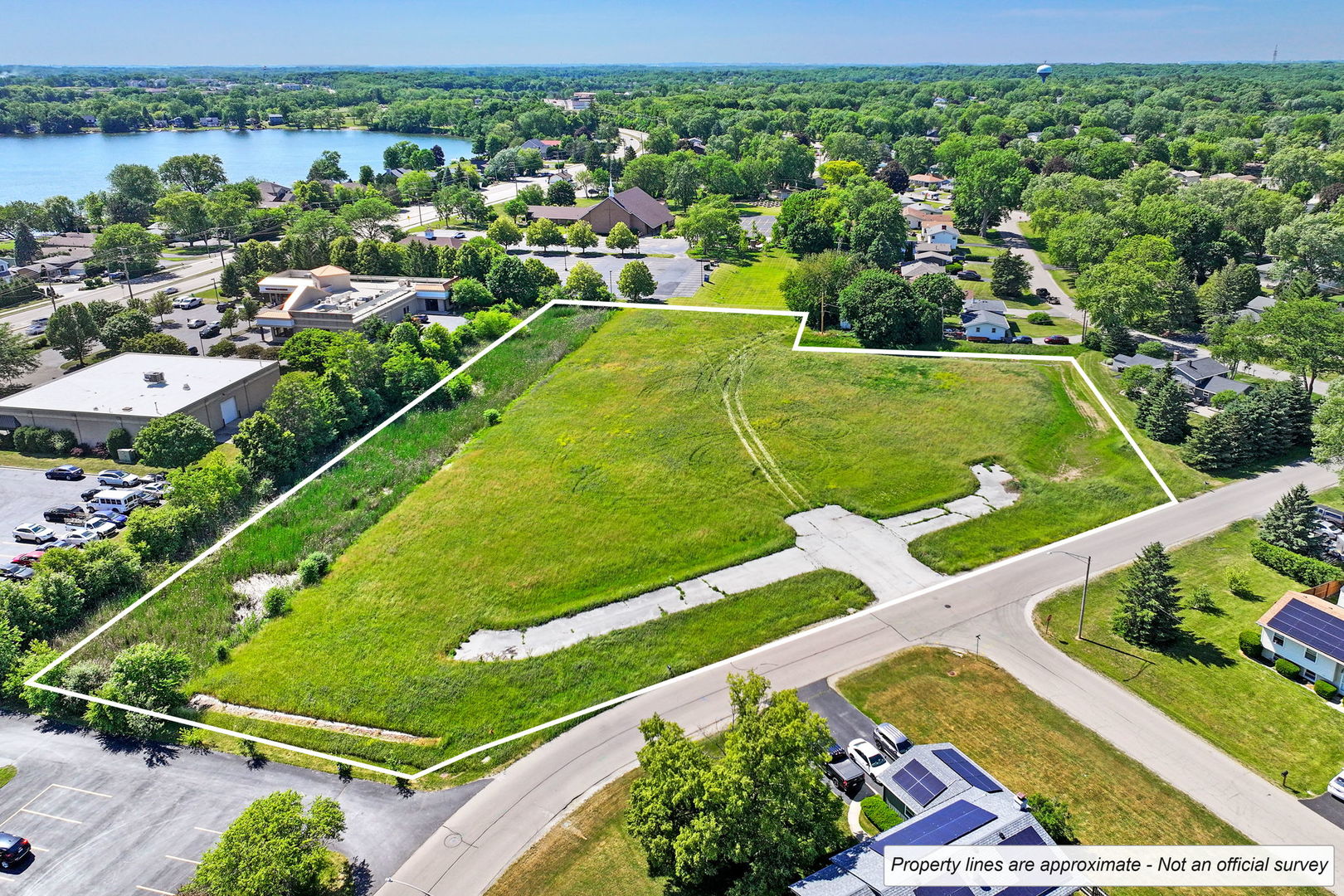Photo of 106 Old Elm Road, Lindenhurst, IL 60046