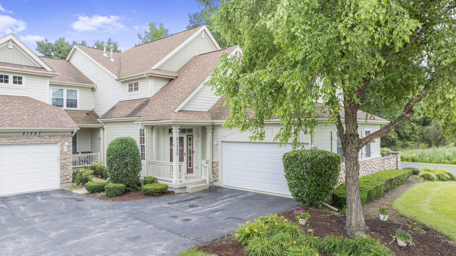 Photo of 21329 Windy Hill Drive, Frankfort, IL 60423