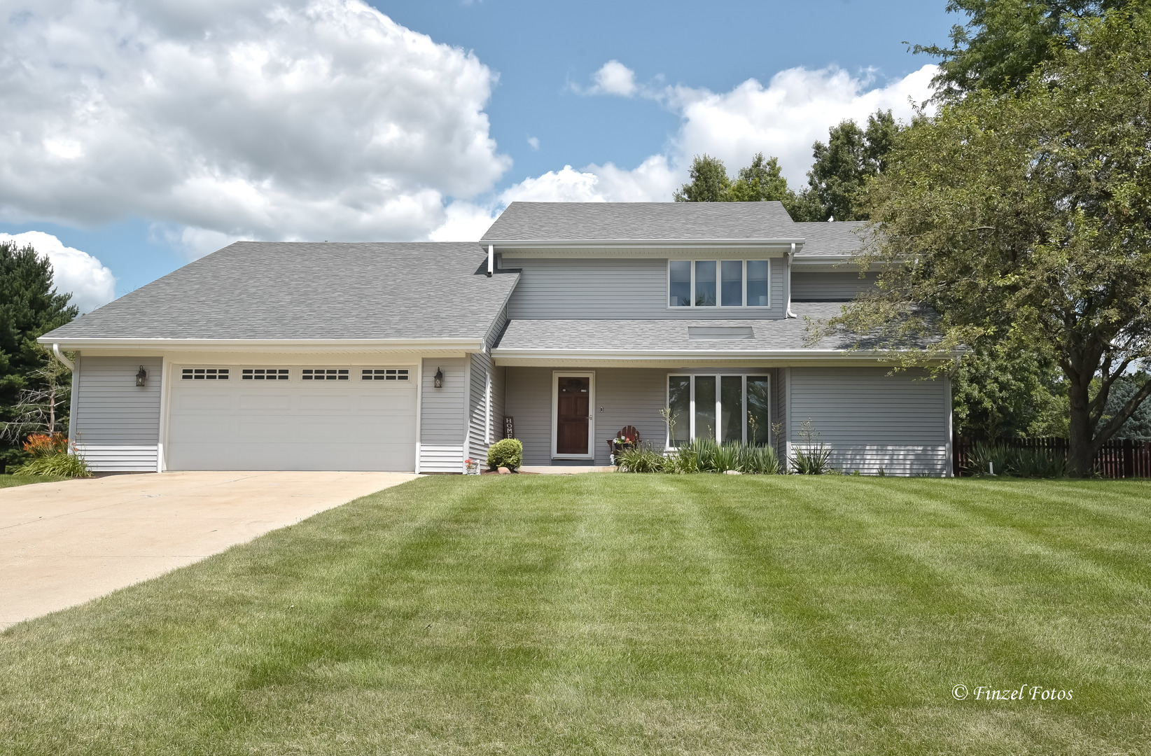Photo of 37W390 Linda Lane, Elgin, IL 60124