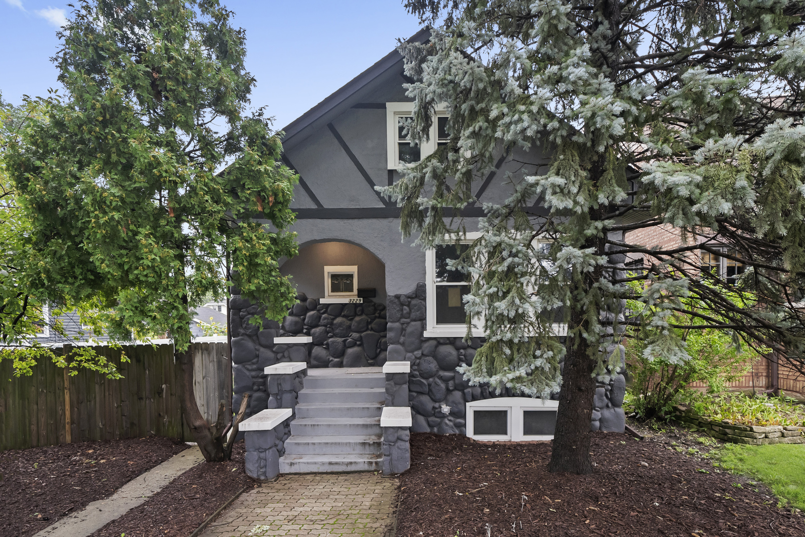 Photo of 3229 Maple Avenue, Brookfield, IL 60513