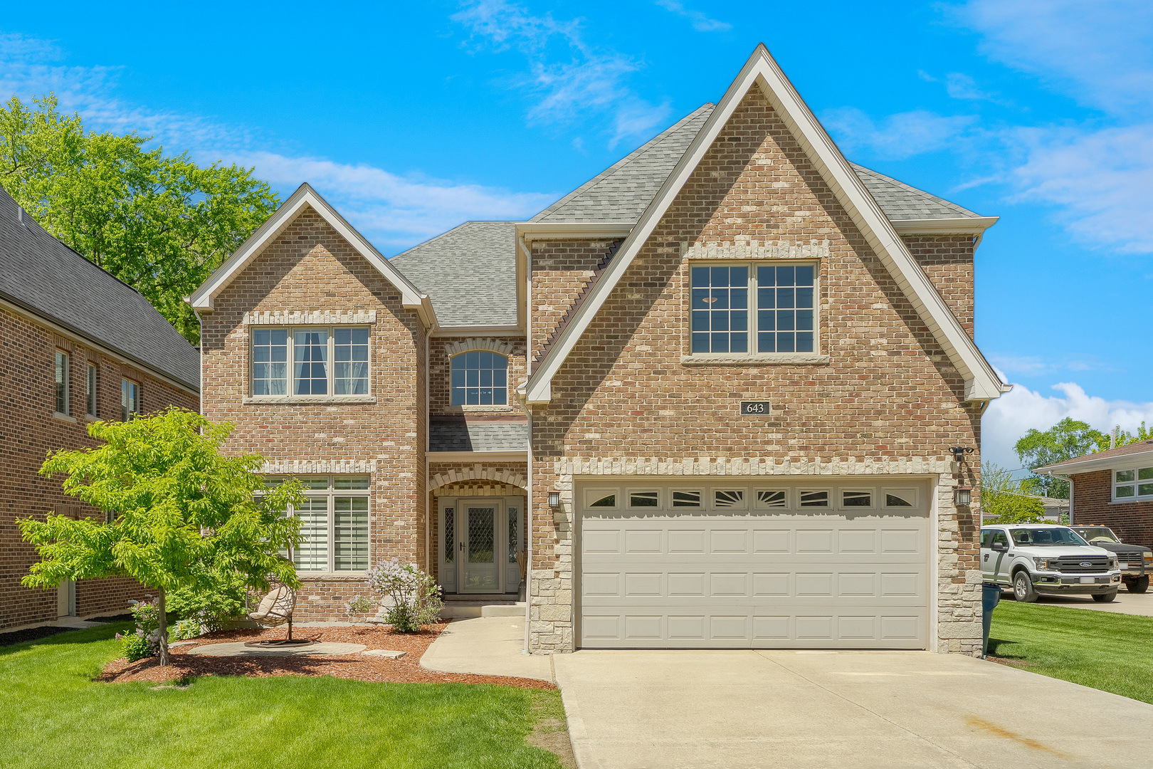 Photo of 643 W Crockett Avenue, Elmhurst, IL 60126
