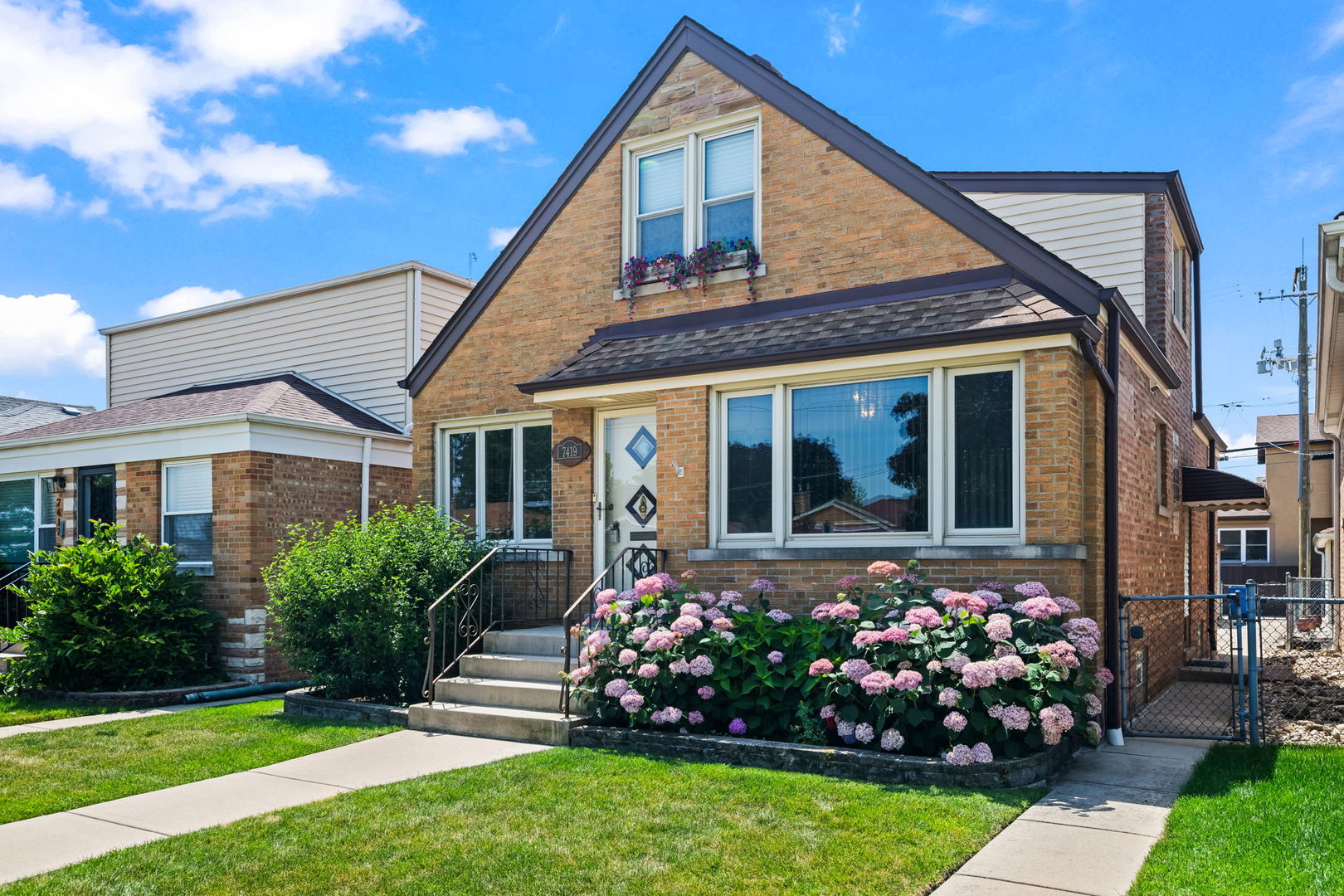 Photo of 7419 W Howard Street, Chicago, IL 60631