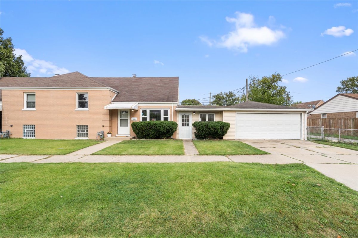 Photo of 3923 Madison Avenue, Brookfield, IL 60513