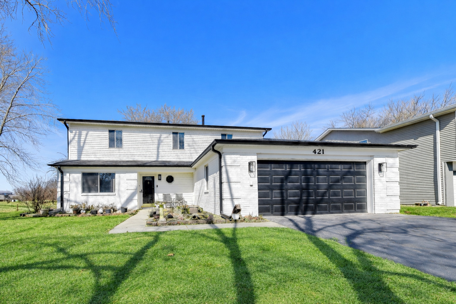 Photo of 421 N Ashbury Avenue, Bolingbrook, IL 60440