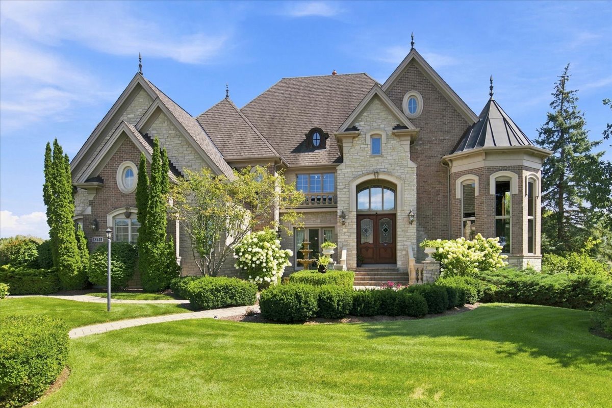 Photo of 5N155 Prairie Rose Drive, St. Charles, IL 60175
