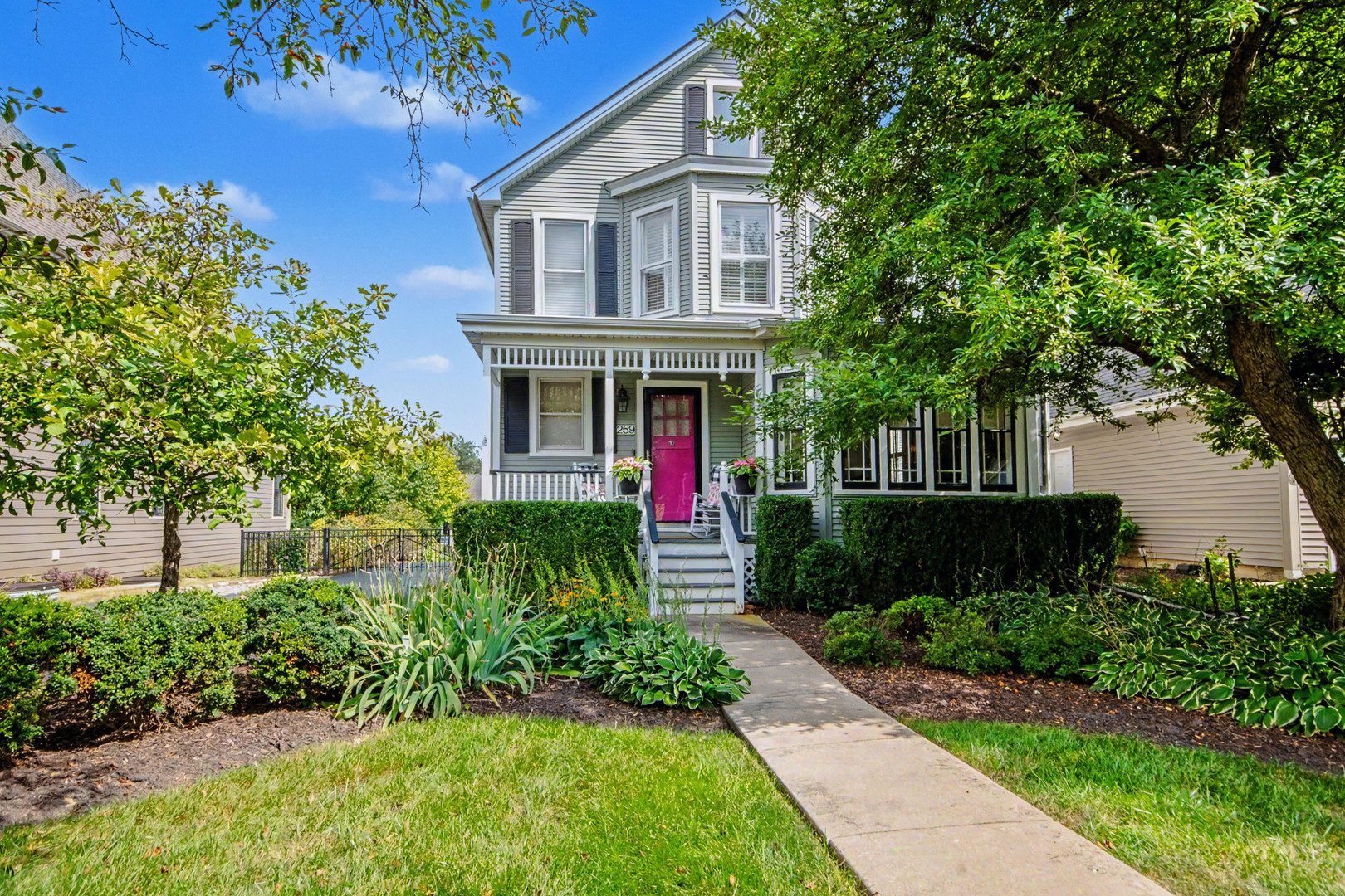 Photo of 259 S York Street, Elmhurst, IL 60126