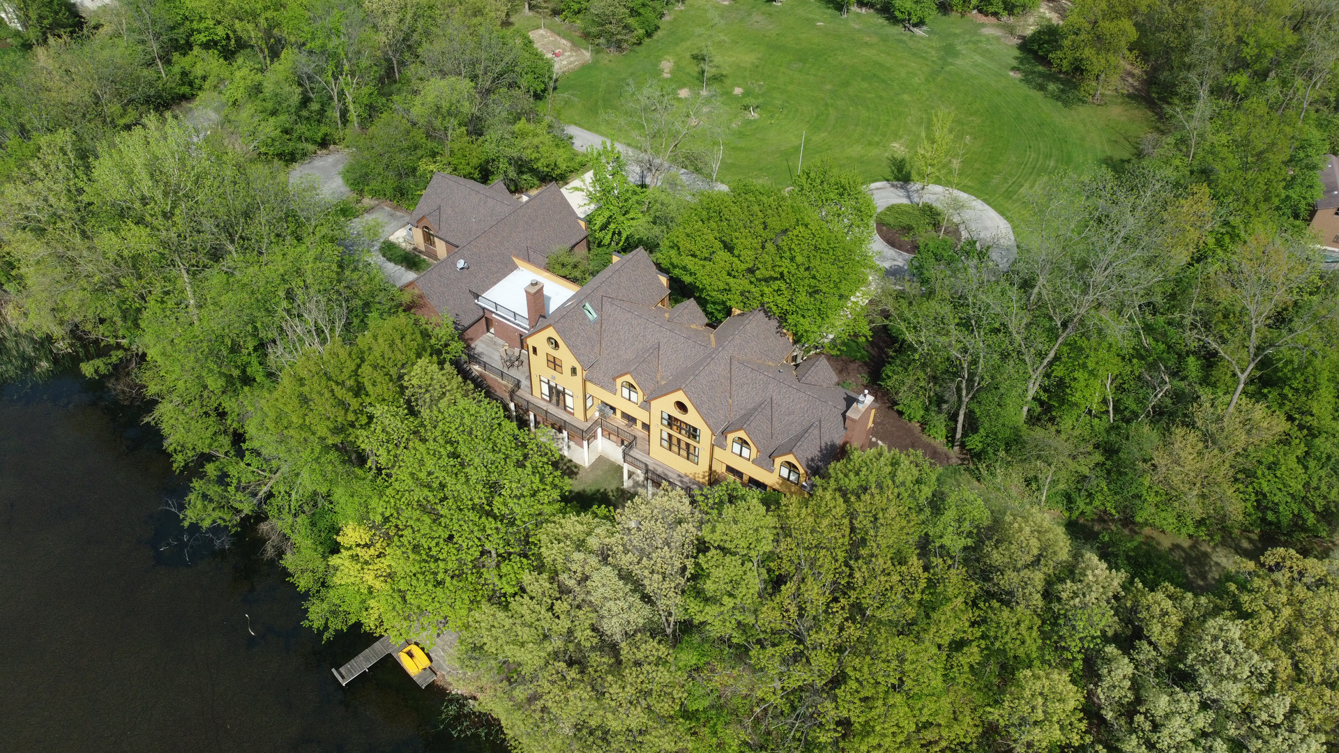 Photo of 8425 Hickory Court, Burr Ridge, IL 60527