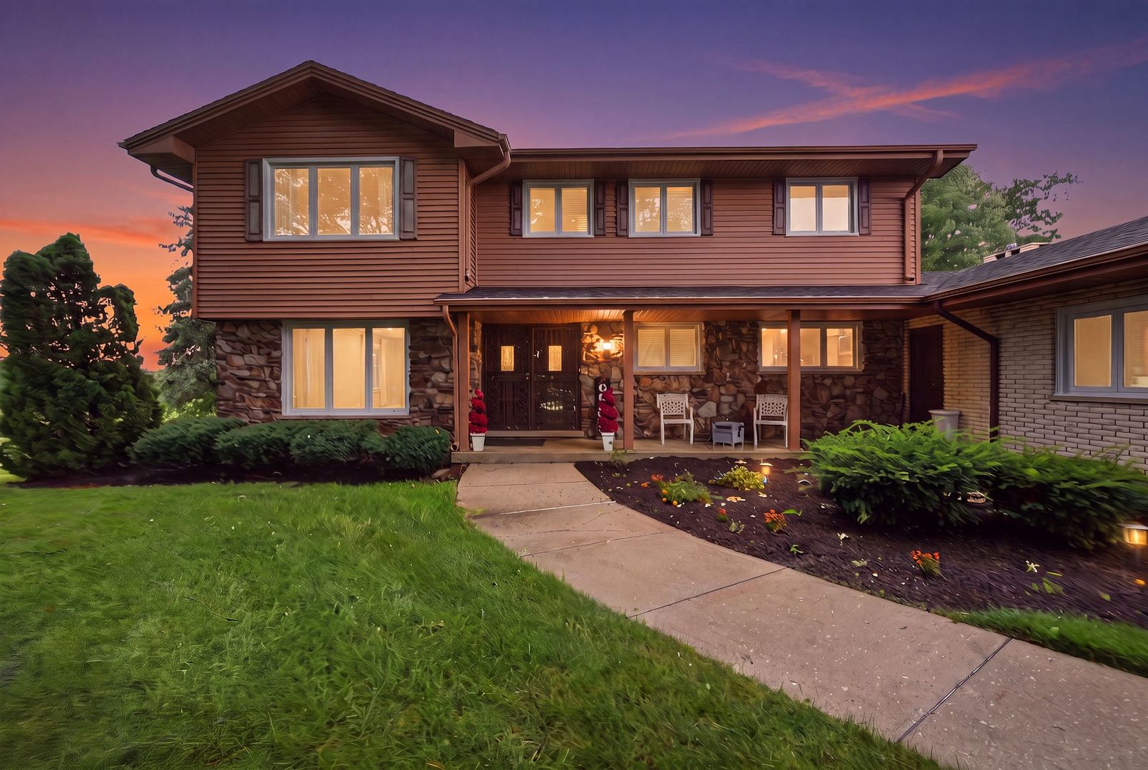 Photo of 8430 Carriage Green Drive, Darien, IL 60561