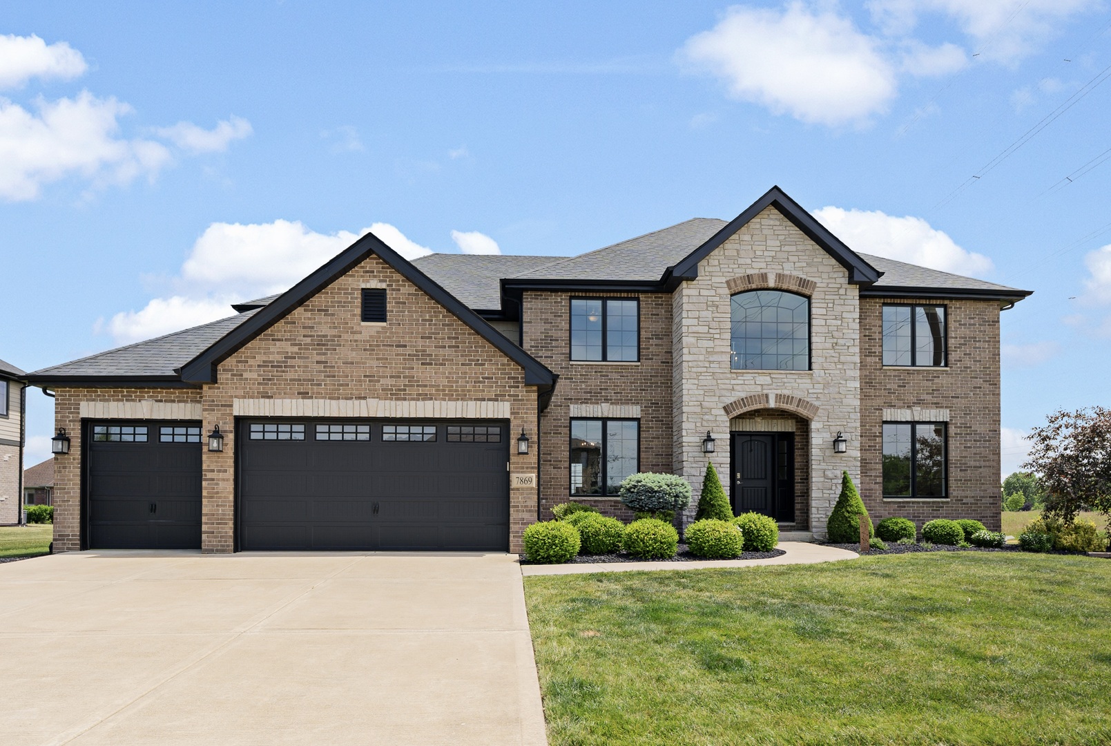 Photo of 7869 Big Buck Trail, Frankfort, IL 60423