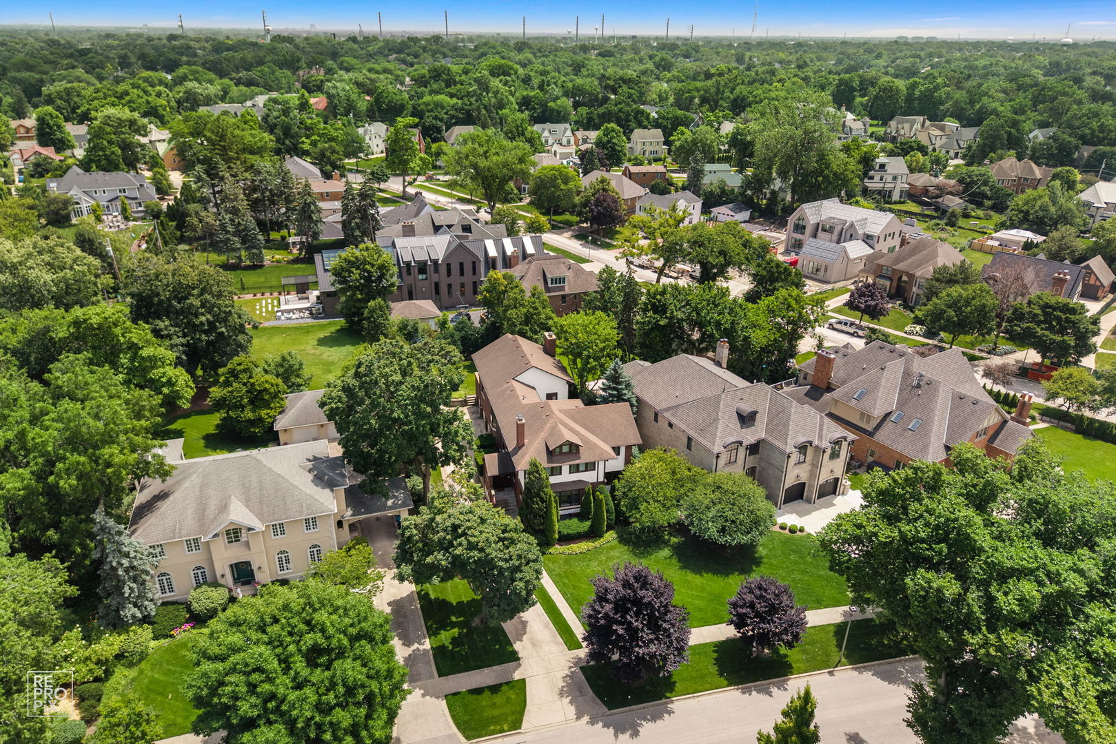 Photo of 433 S Hill Avenue, Elmhurst, IL 60126