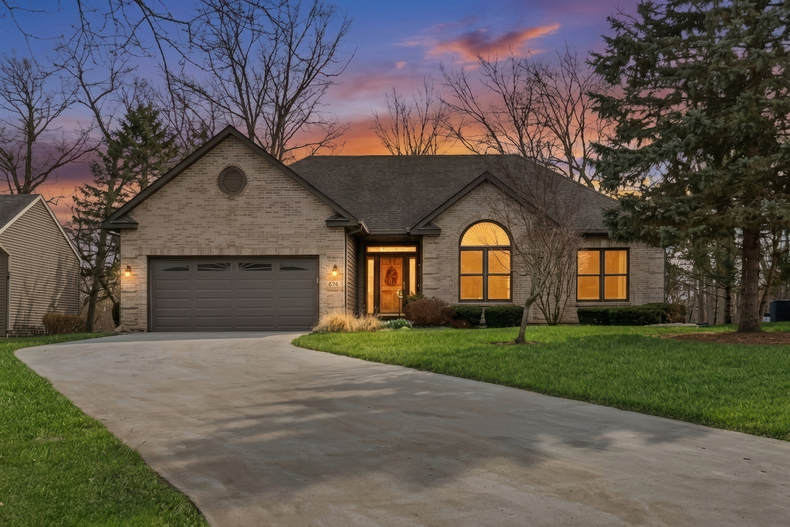 Photo of 674 Wood Creek Drive, Antioch, IL 60002