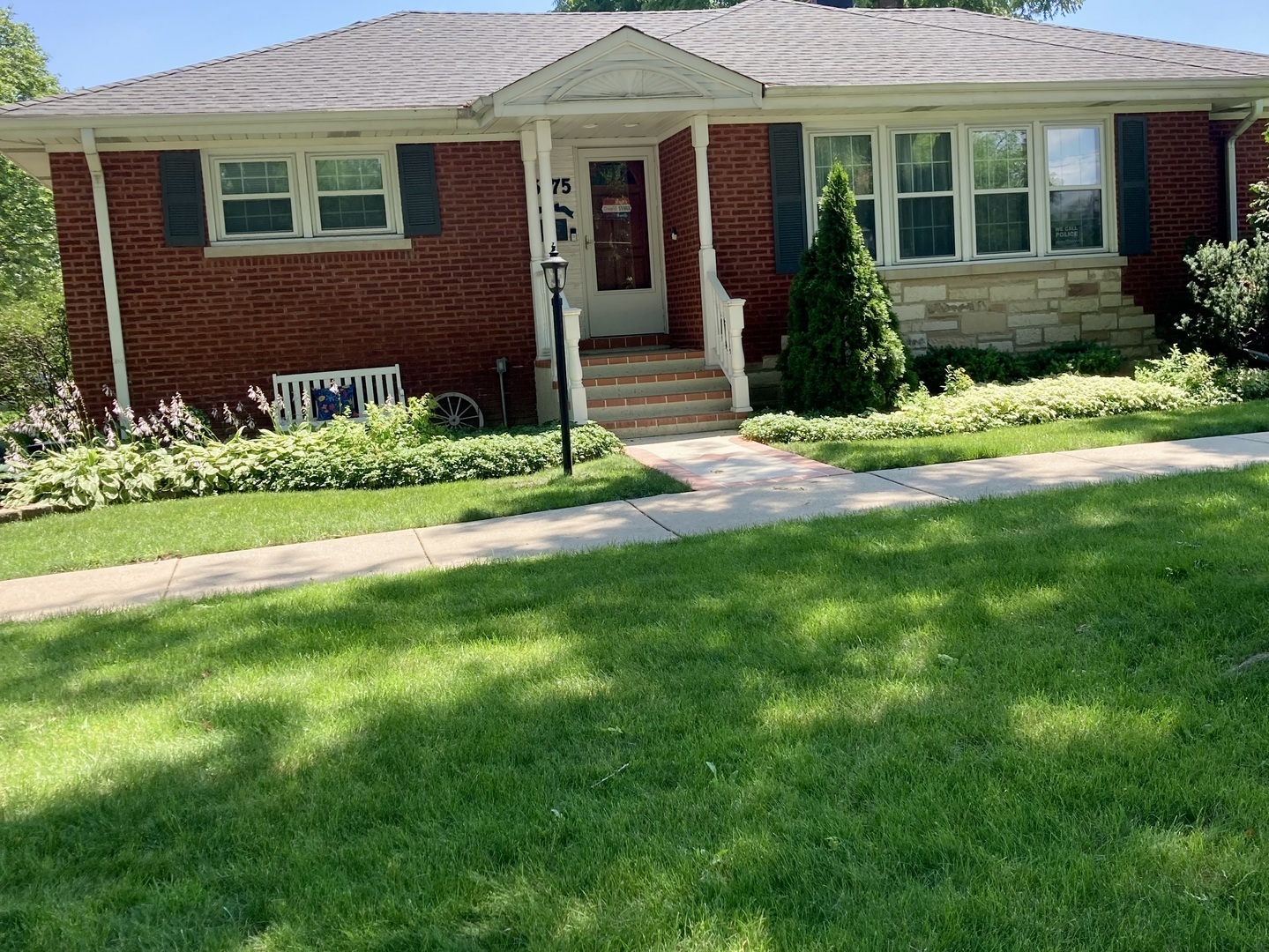 Photo of 5775 N Nina Avenue, Chicago, IL 60631