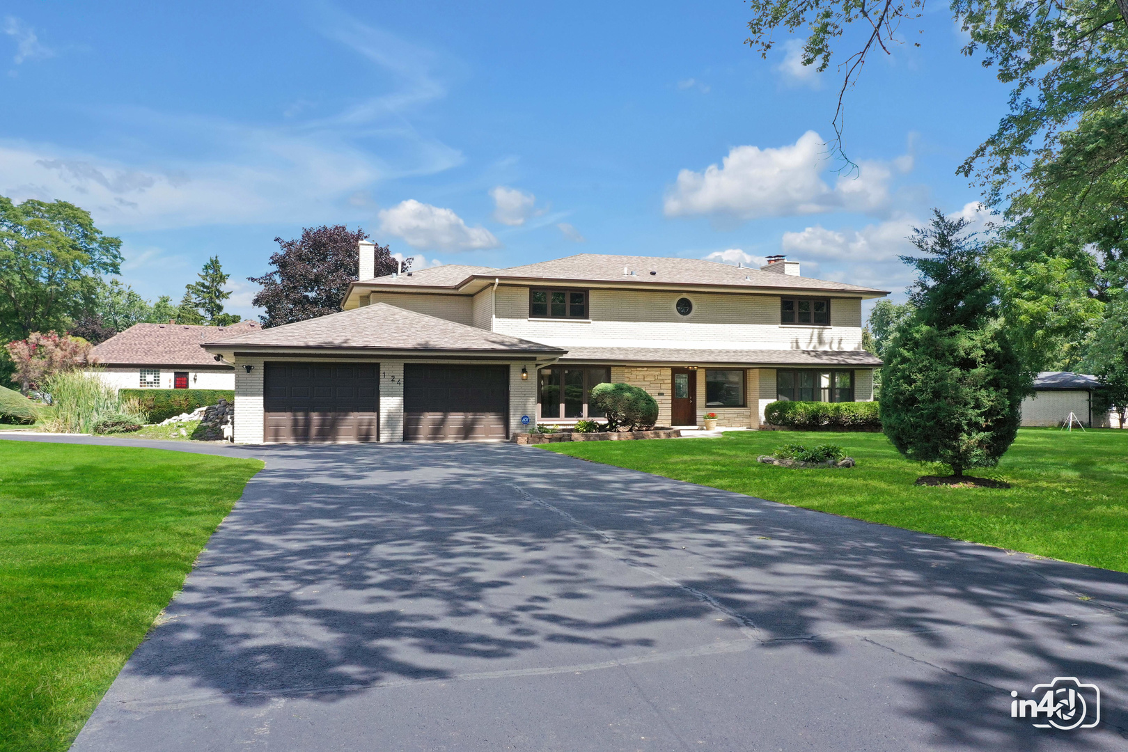 Photo of 124 E Monterey Avenue, Schaumburg, IL 60193