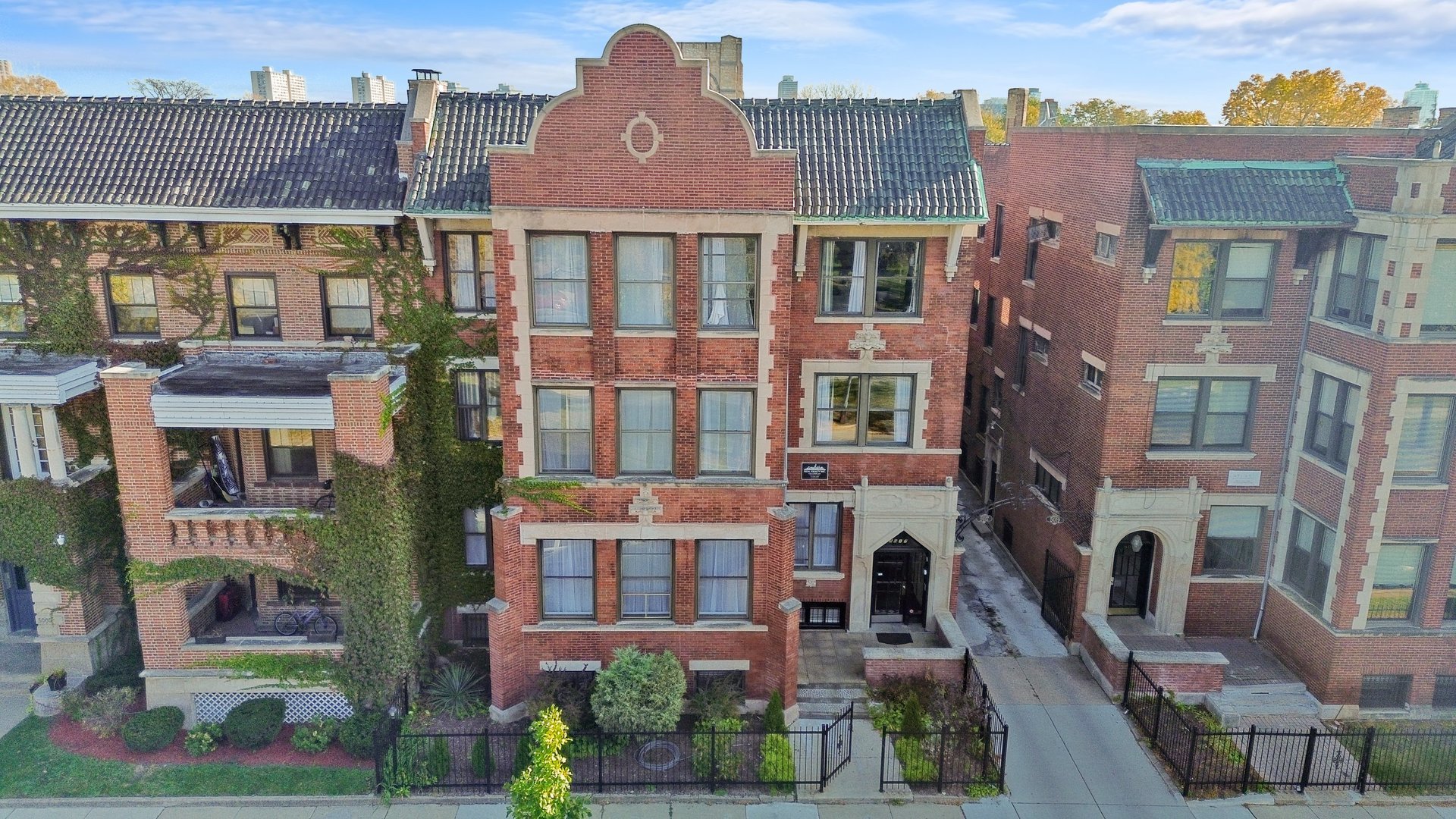 Photo of Chicago, IL 60615
