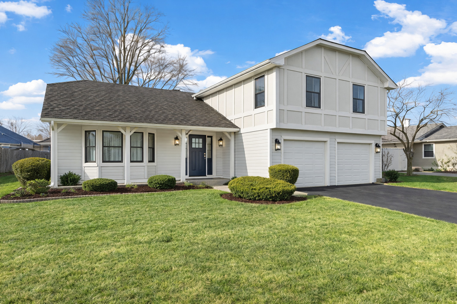 Photo of 3790 Whispering Trails Drive, Hoffman Estates, IL 60192