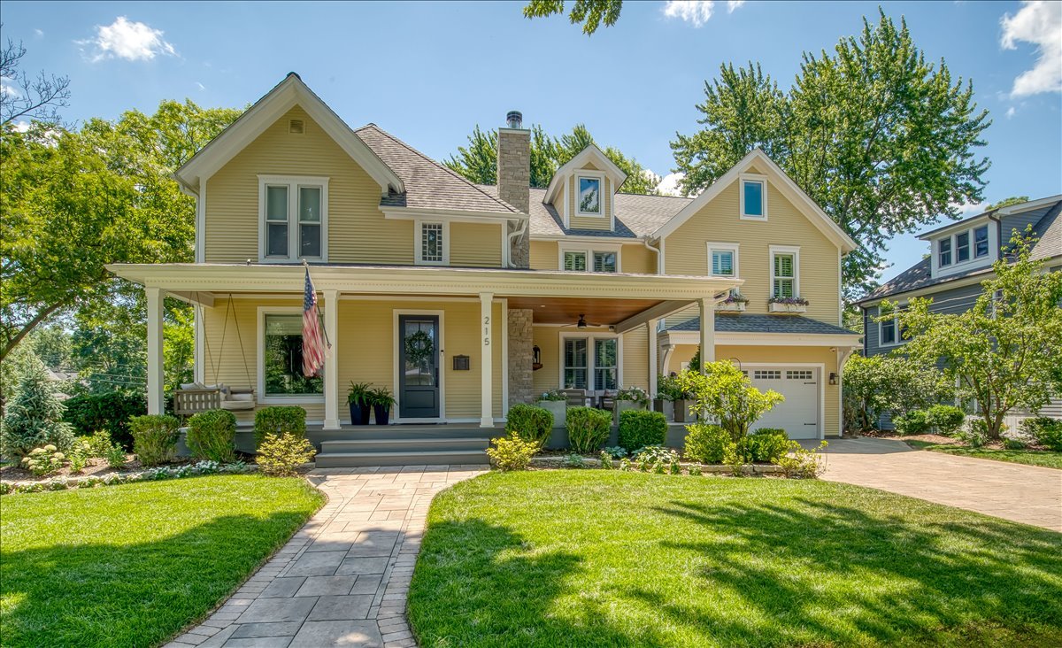 Photo of 215 FULTON Avenue, St. Charles, IL 60174