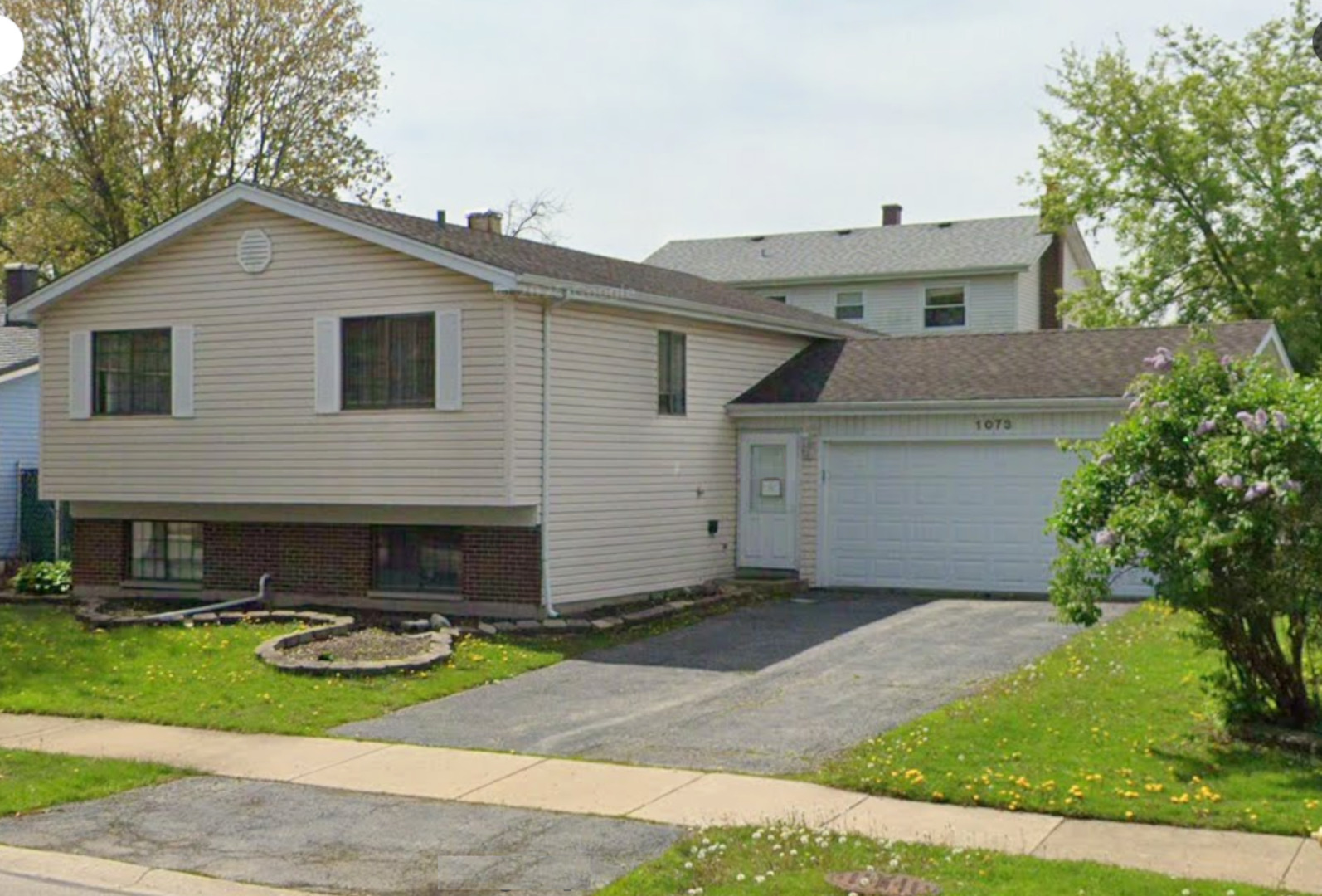 Photo of 1073 Foxworth Boulevard, Lombard, IL 60148