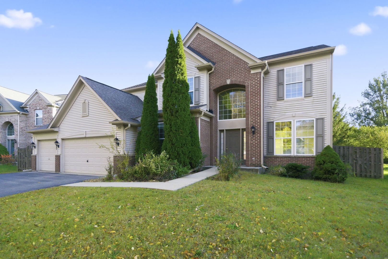 Photo of 402 Marshall Ash Street, Bolingbrook, IL 60490