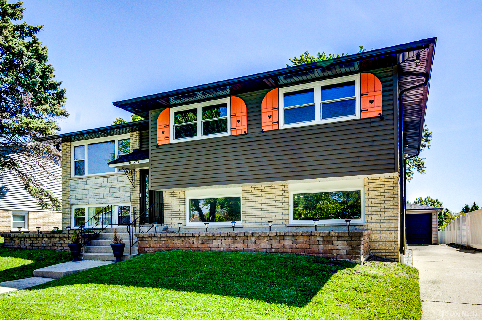 Photo of 16327 Olcott Avenue, Tinley Park, IL 60477