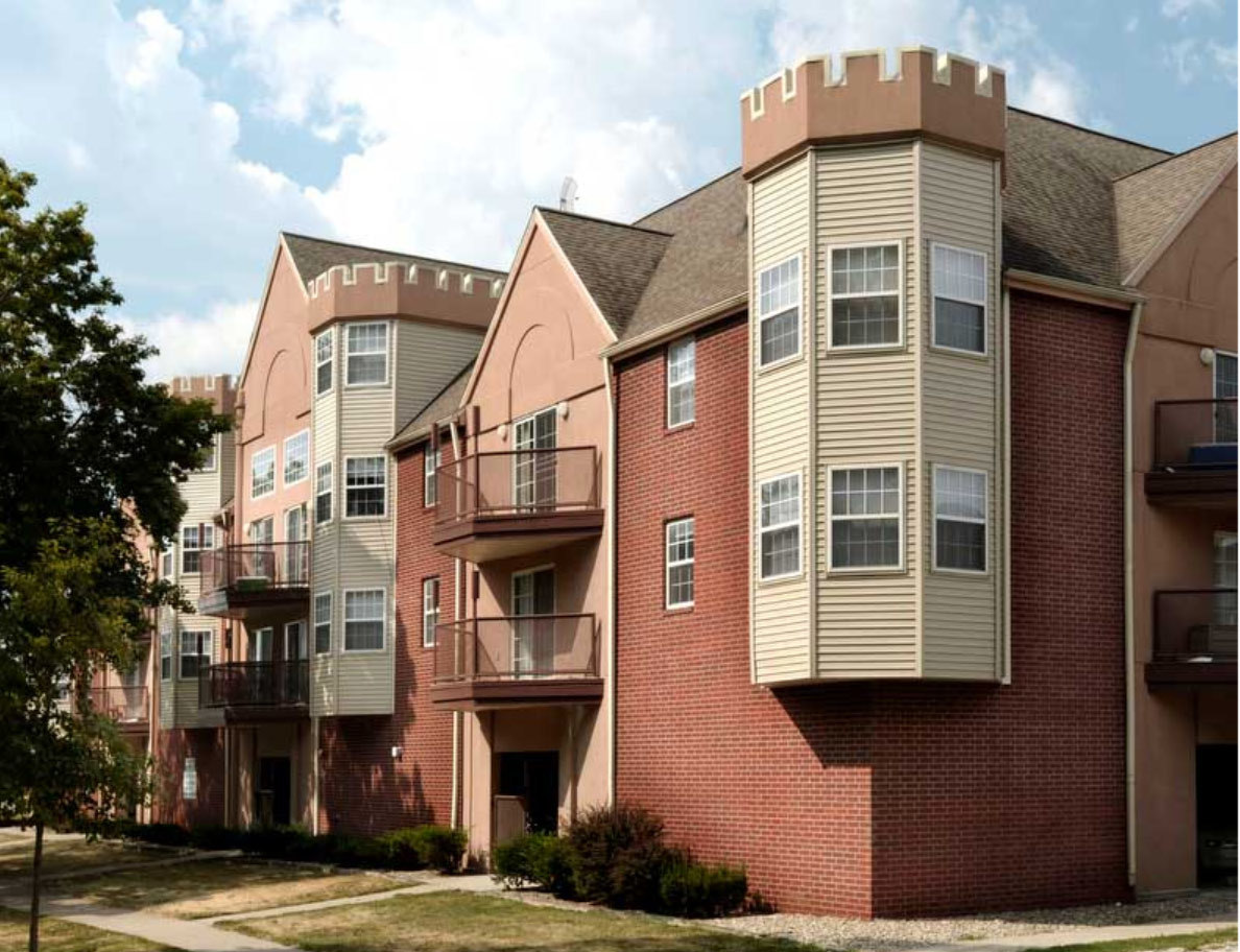 Photo of 1007 S Locust Street, Champaign, IL 61820