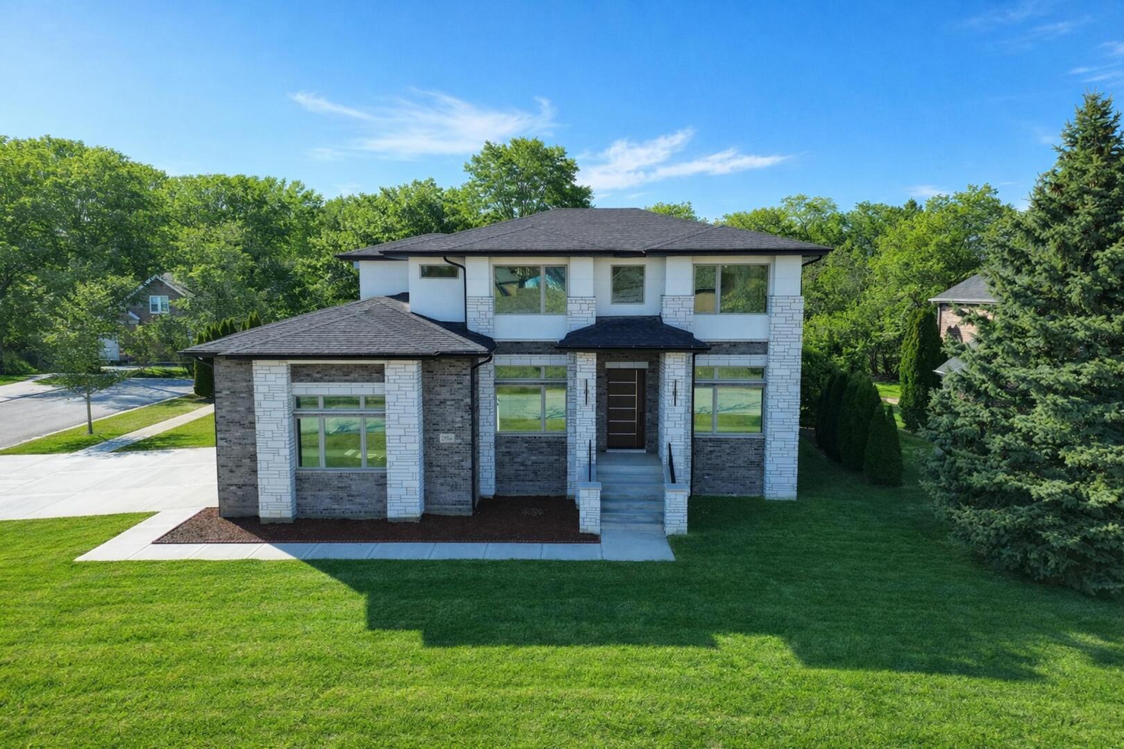 Photo of 15966 S Crystal Creek Drive, Homer Glen, IL 60491