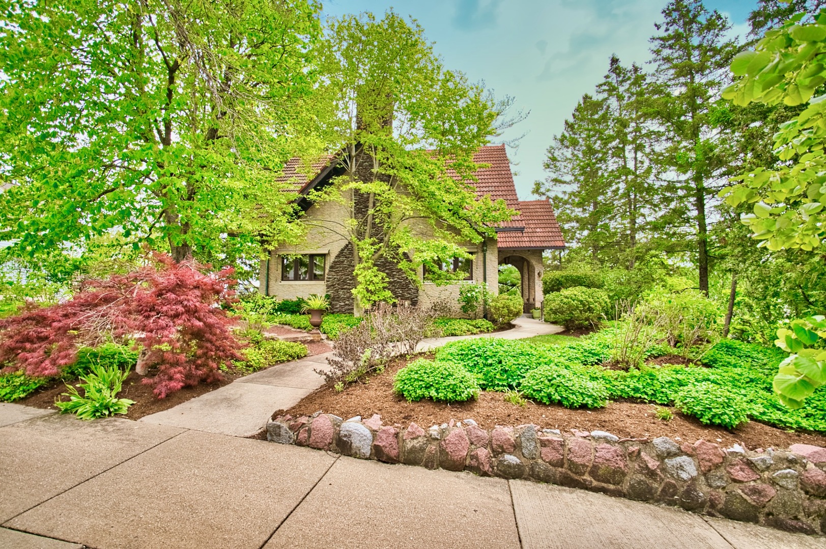 Photo of 104 N Julian Street, Naperville, IL 60540