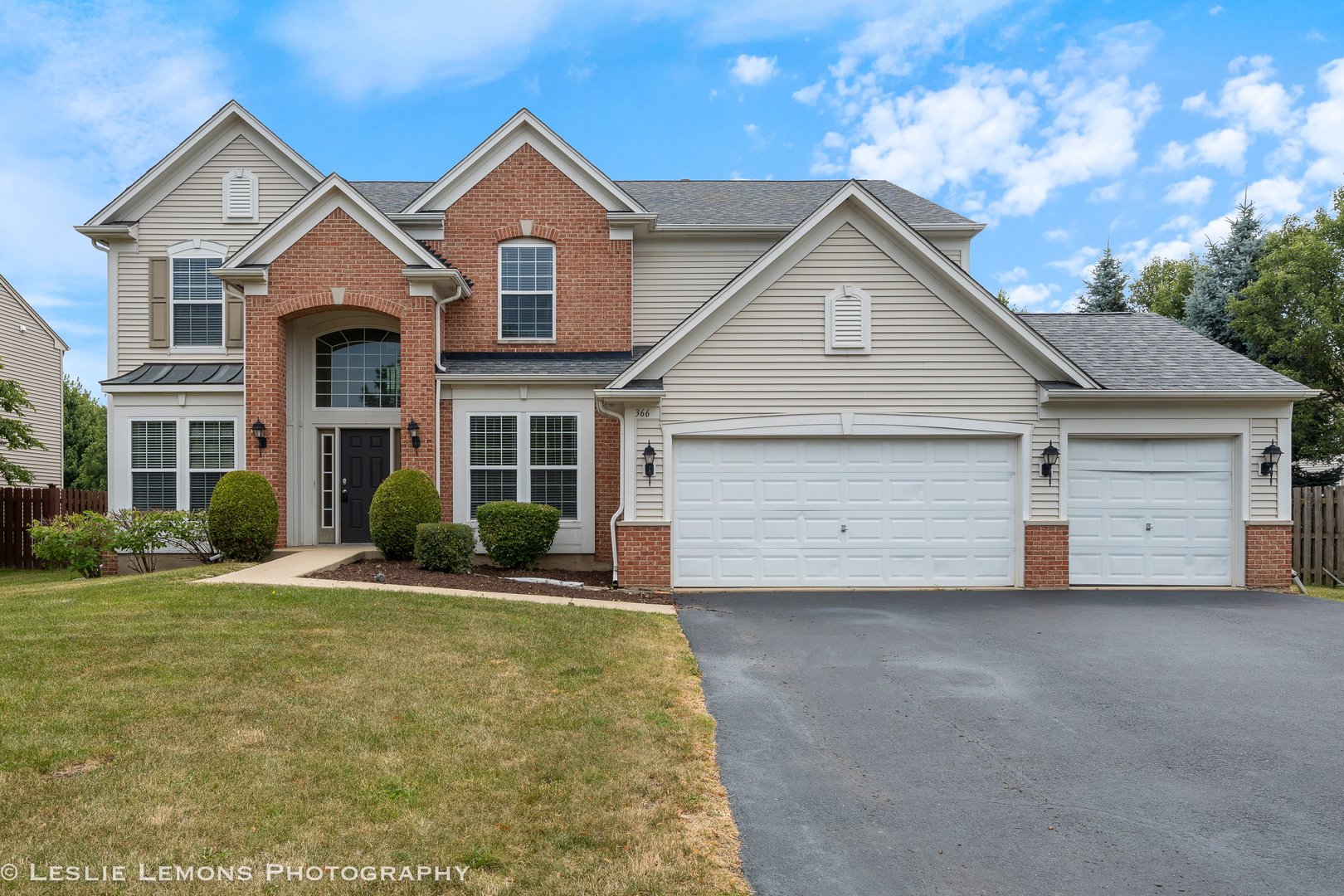 Photo of 366 Tiger Street, Bolingbrook, IL 60490